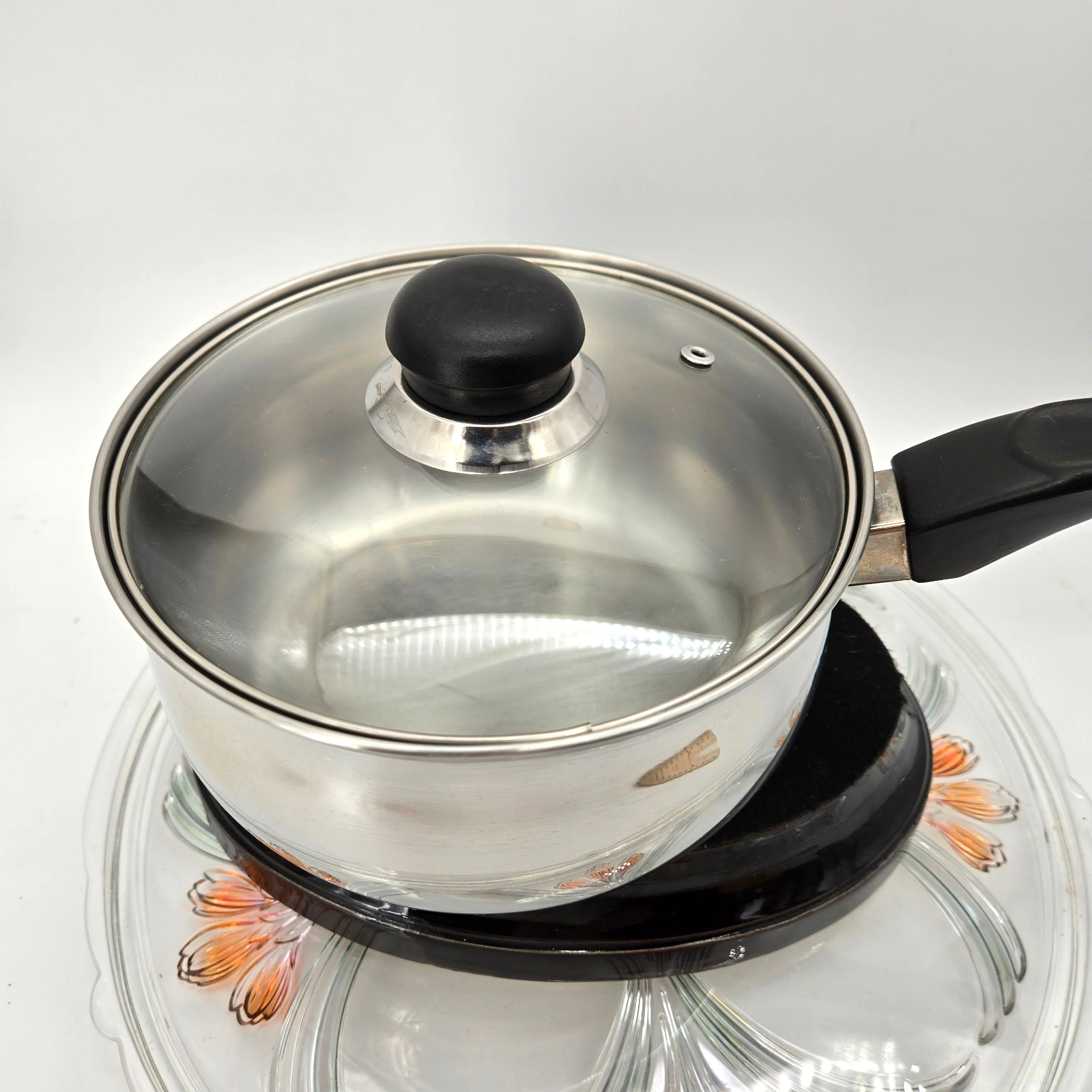 Oster Stainless Steel Pot w/Glass Vented Lid Cooking 2 Qt Sauce Pot.