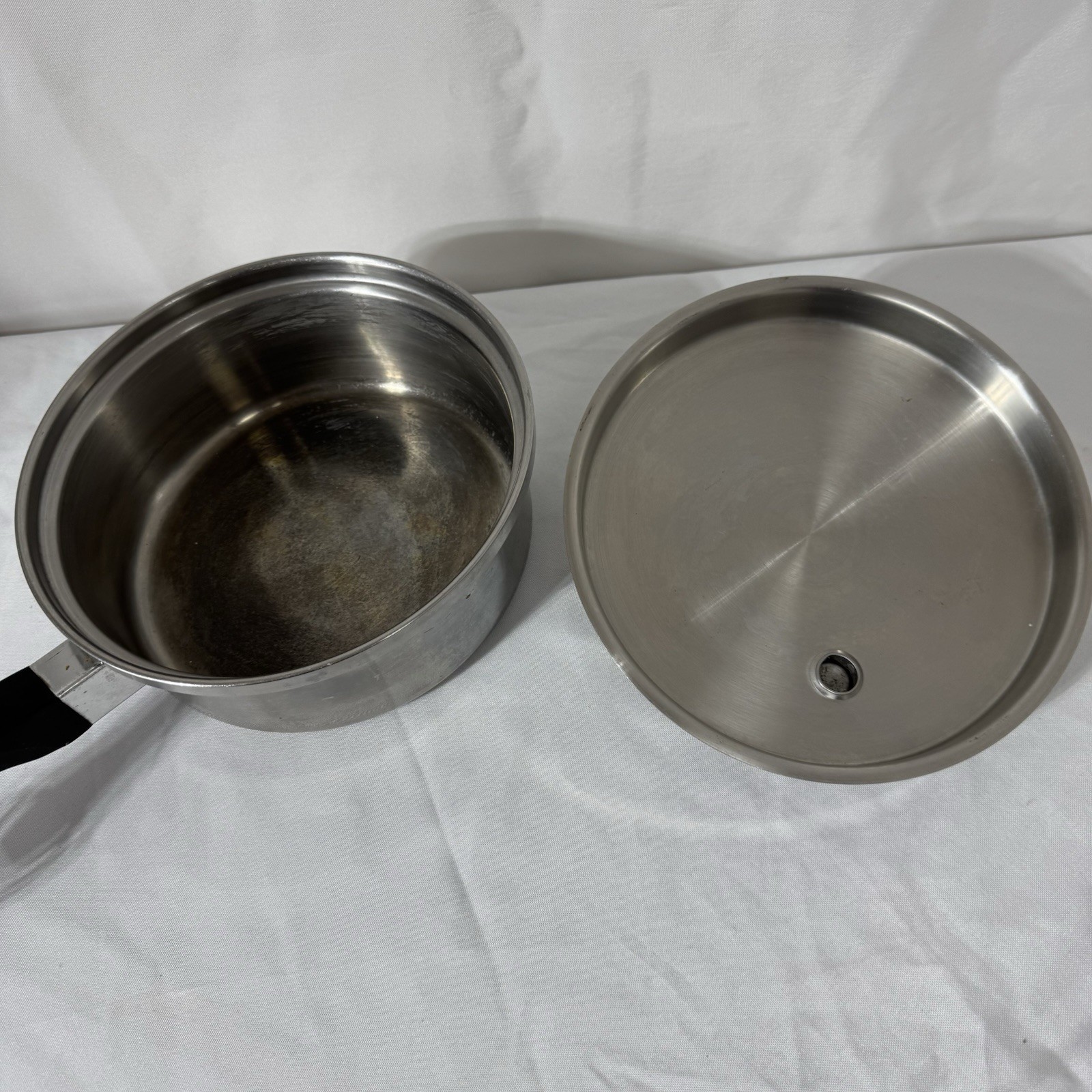 Saladmaster T304S Stainless Steel Sauce Pan Pot 1.5 Qt. w/ Vapor Vent Lid