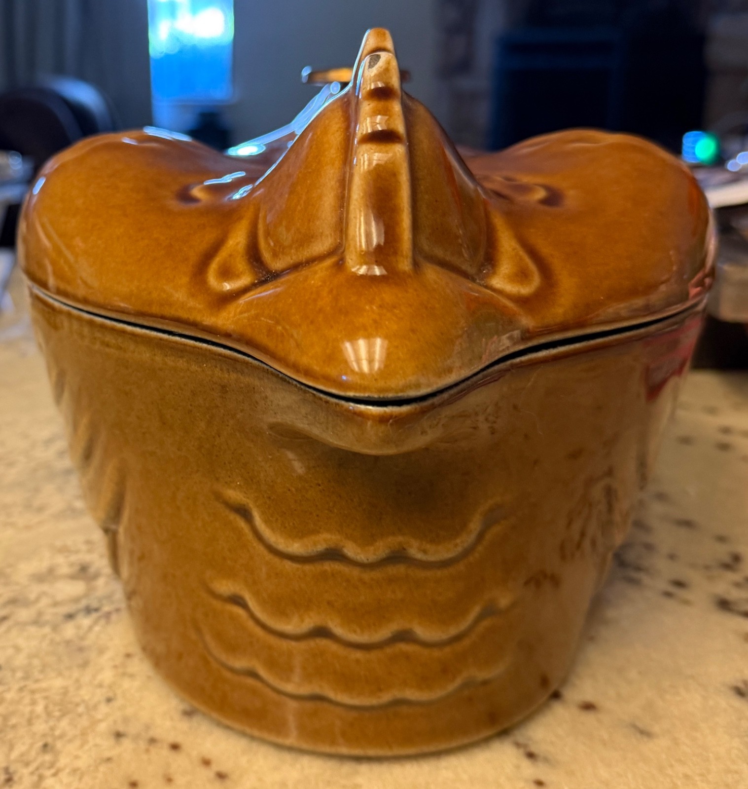 NEW 5 qt Staub Caramel Brown Cast Iron Chicken Cocotte Covered Casserole France
