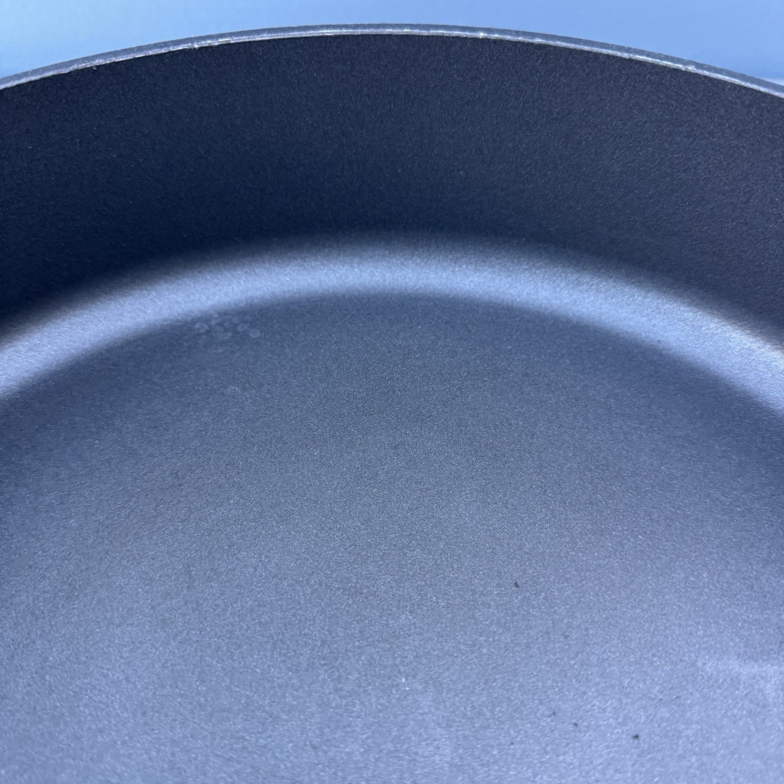 KitchenAid Hard Base Saute Pan 12” Balanced Heat Distribution T Q03 READ*