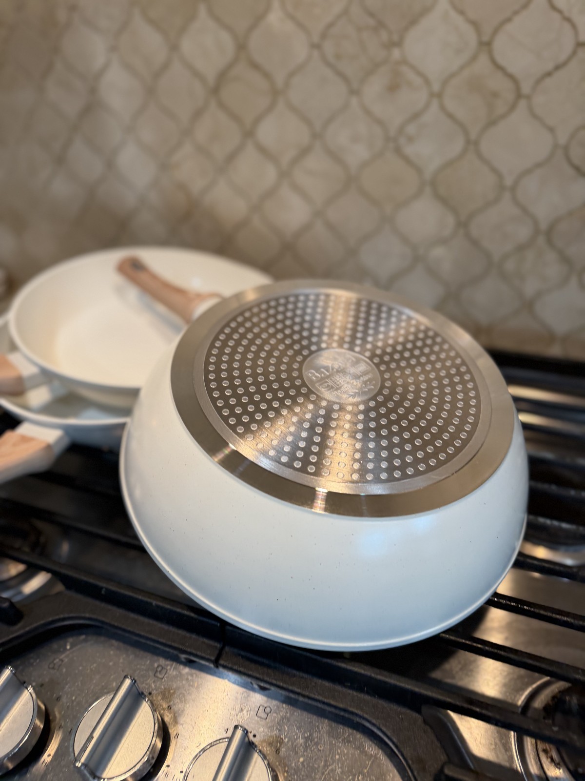 *NEW* Bazova 24pc Ceramic Nonstick Pots & Pans Set White, Titanium, 500°F