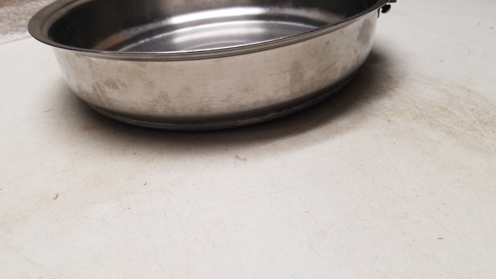 10″ x 2.5″ Stainless Steel Pan (D)
