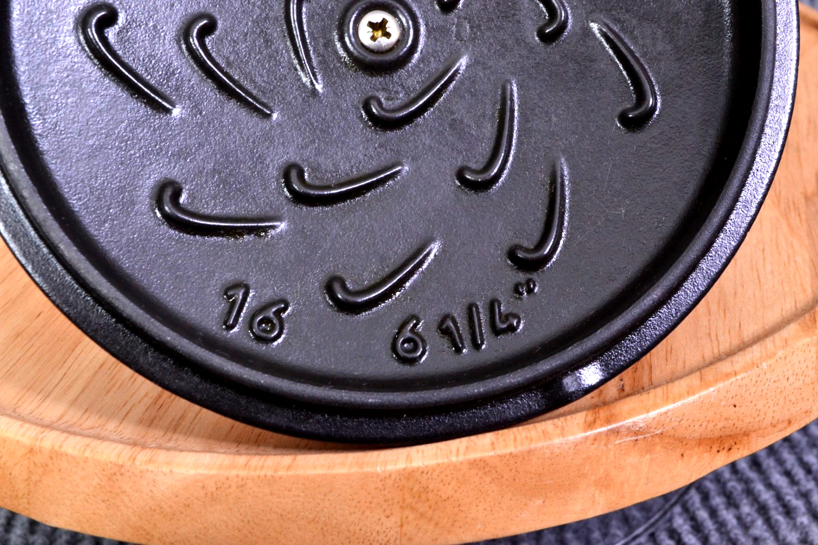 Staub Red La Cocotte de GOHAN 16cm Rice Pot Cooking 6 1/4″ France Cast Iron