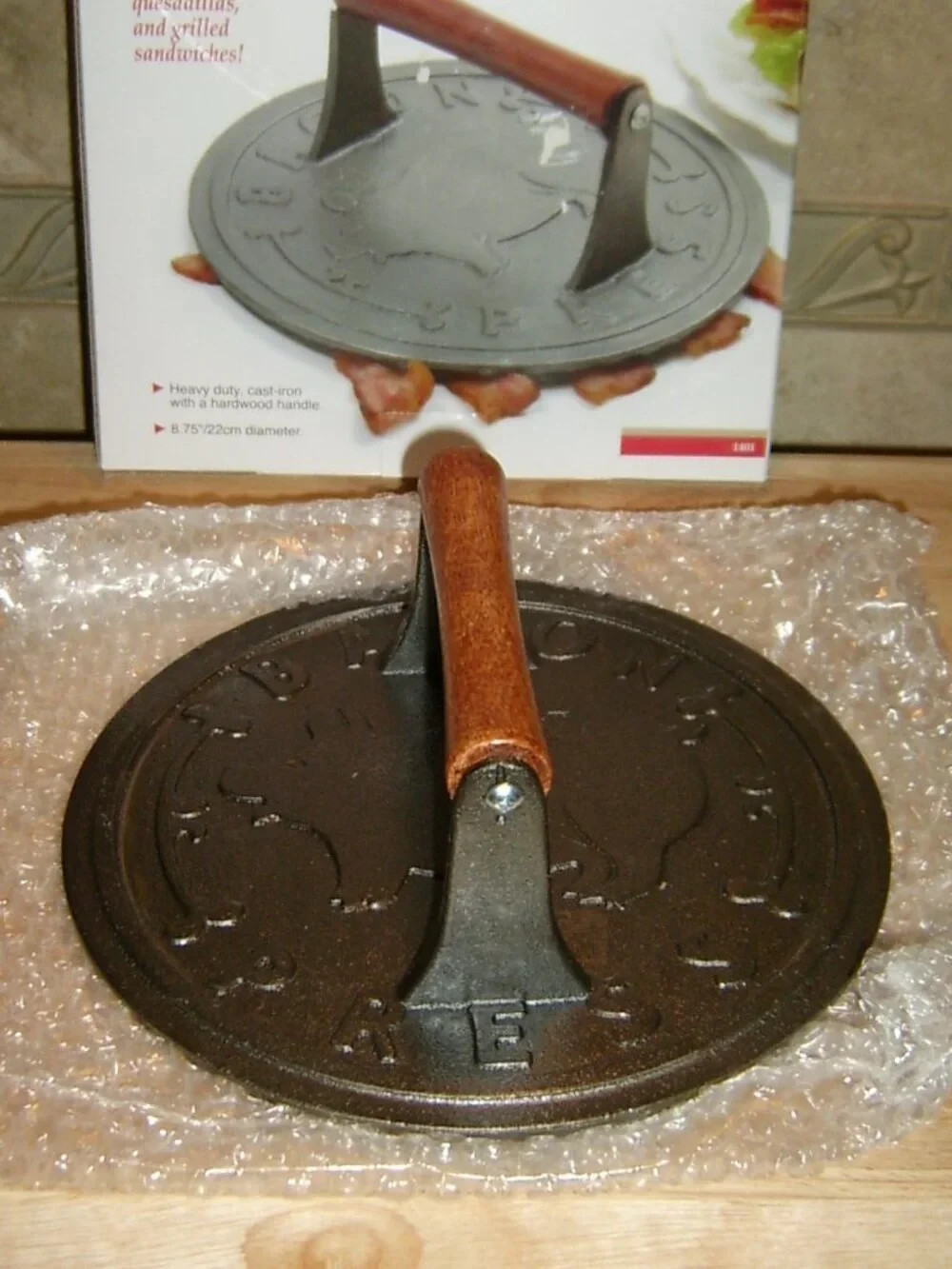 Norpro Cast-Iron Bacon Grill/Press, Hardwood Handle, NEW IN BOX