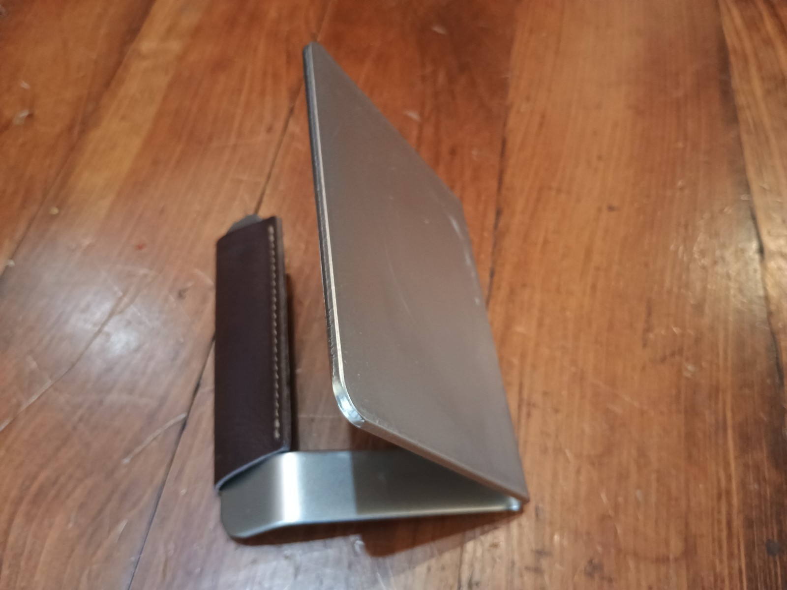 Made In Cookware – Stainless Steel Grill Press Removable Leather Handle Made-In