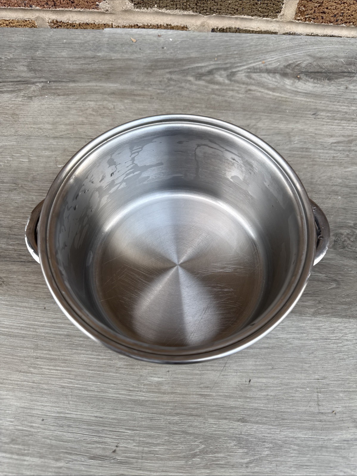 tramontina inox stainless pot brazil 2qt, Multi-ply Base. Induction Ready No Lid