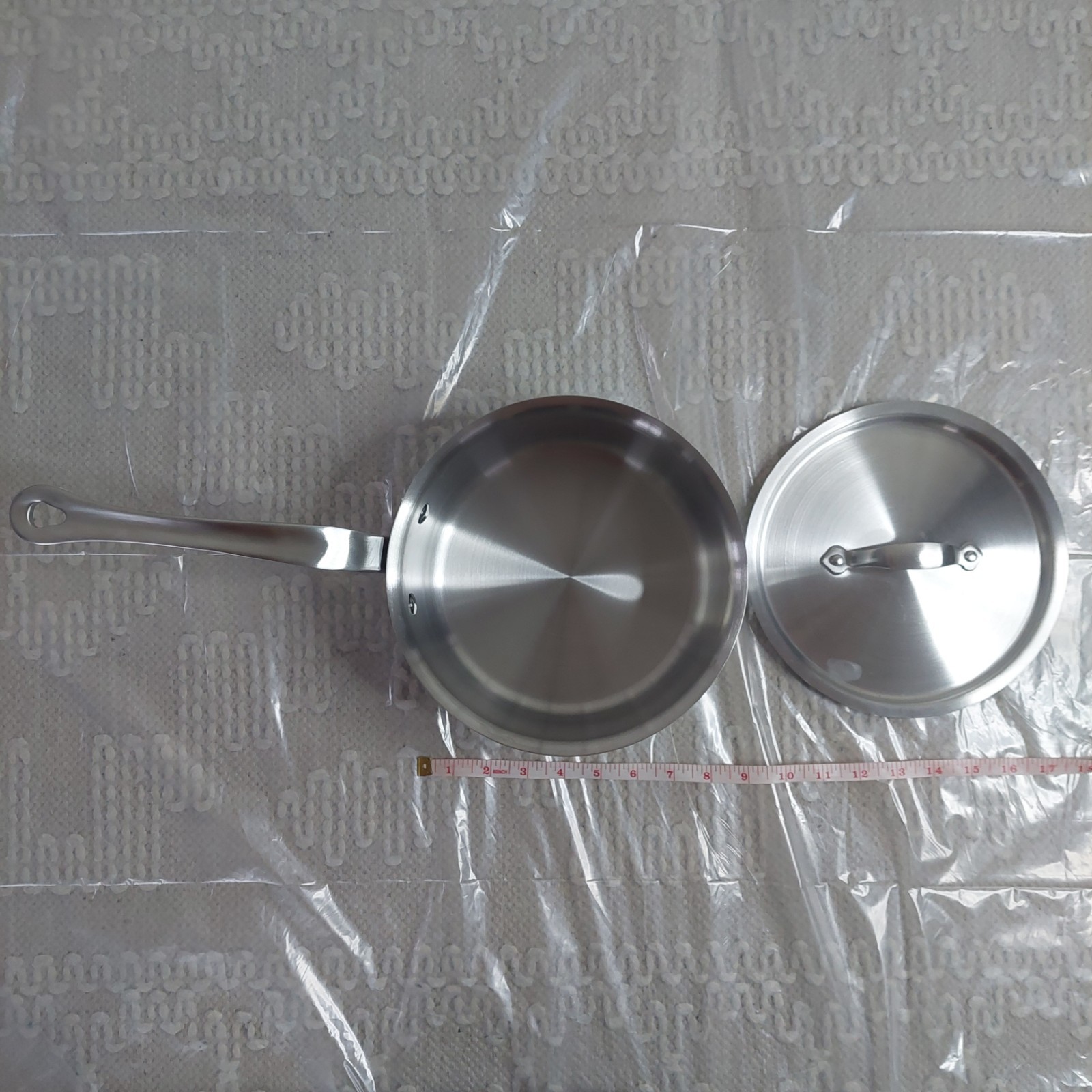 NWOT! Quince 8 Piece Set- 5ply Stainless Steel Non-Toxic Cookware! (SE)