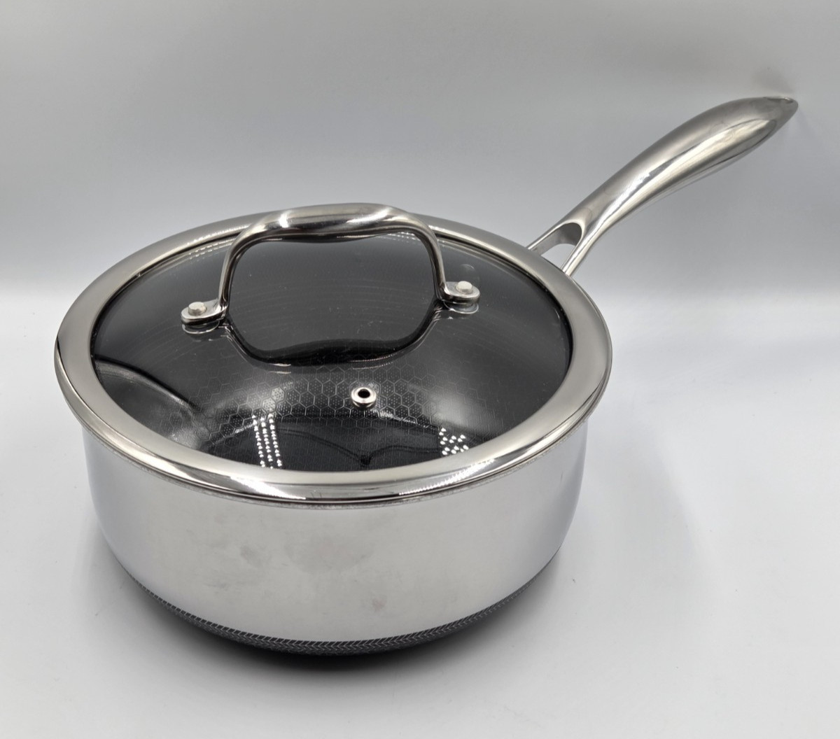 Hexclad Hybrid Non Stick Pot Stainless Steel Saucepan 3-Quart – With Lid