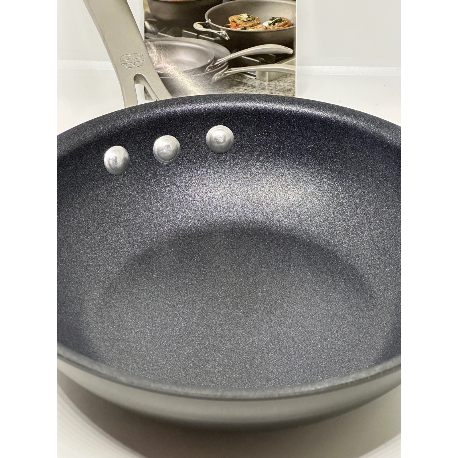 Calphalon One Nonstick 9 Inch Open Skillet Pan Gray Hard Anodized 1609 2 QT