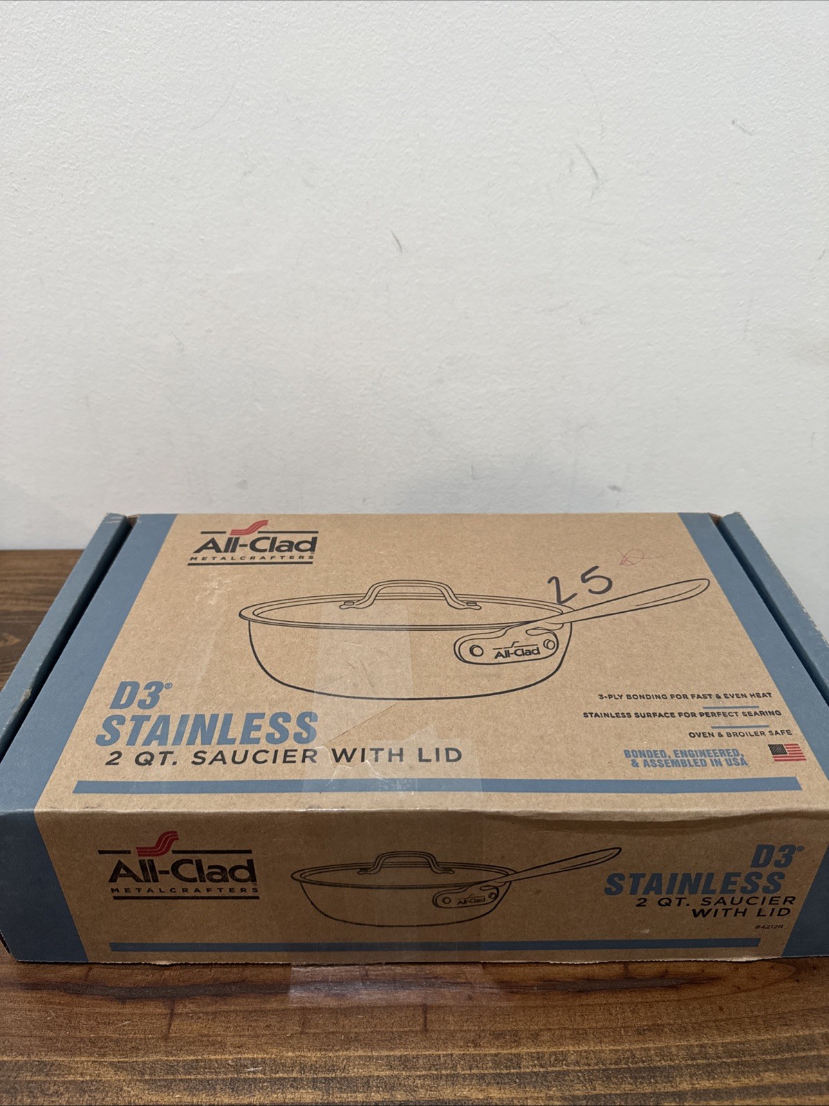 All-Clad D3® Tri-Ply Stainless-Steel 2-qt Saucier with lid – Open Box