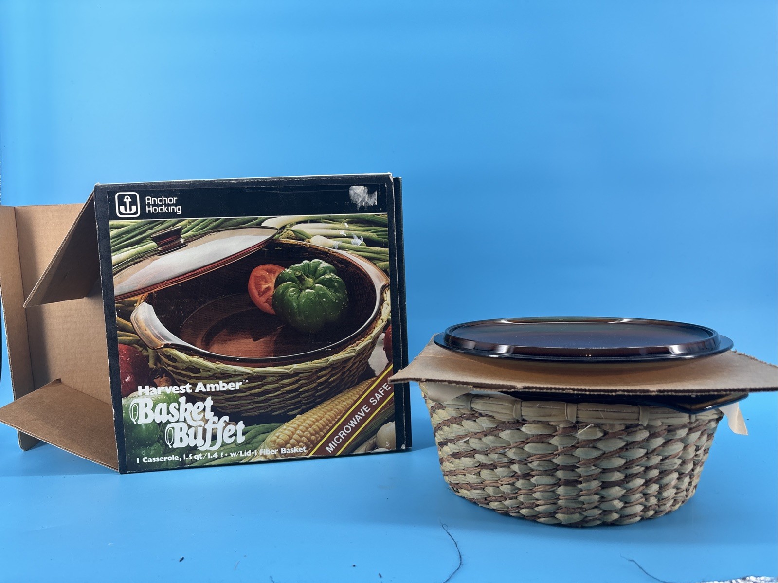 Vtg Anchor Hocking Basket Buffet Harvest Amber 1.5qt Casserole New in Box M400