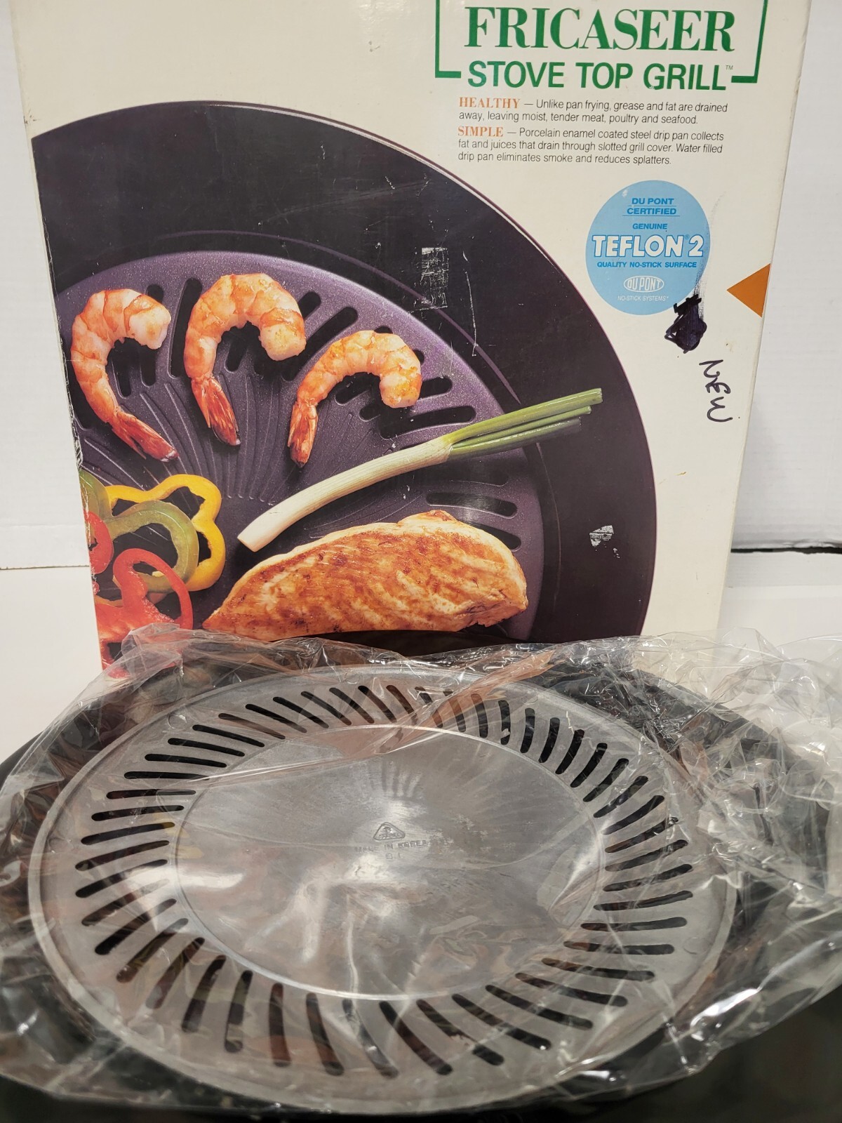 NEW IN BOX Fricaseer StoveTop Portable Indoor Grill Gas Electric BBQ Or Camping