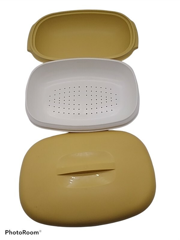 Tupperware Vintage Harvest Gold Microwave 3 Piece Steamer #1273-8.