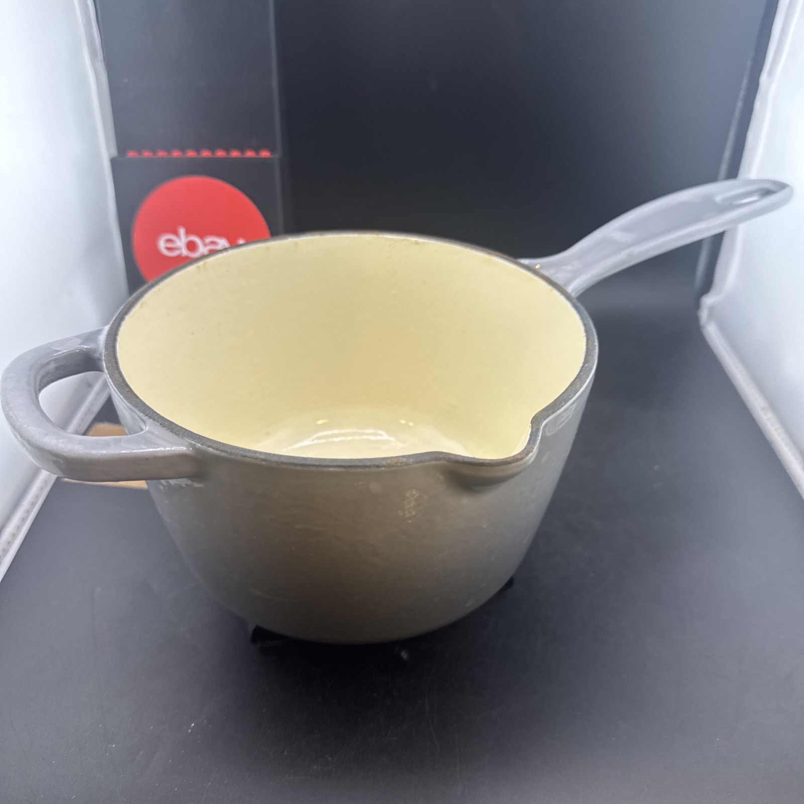 Crofton 1.75QT porcelain Pot