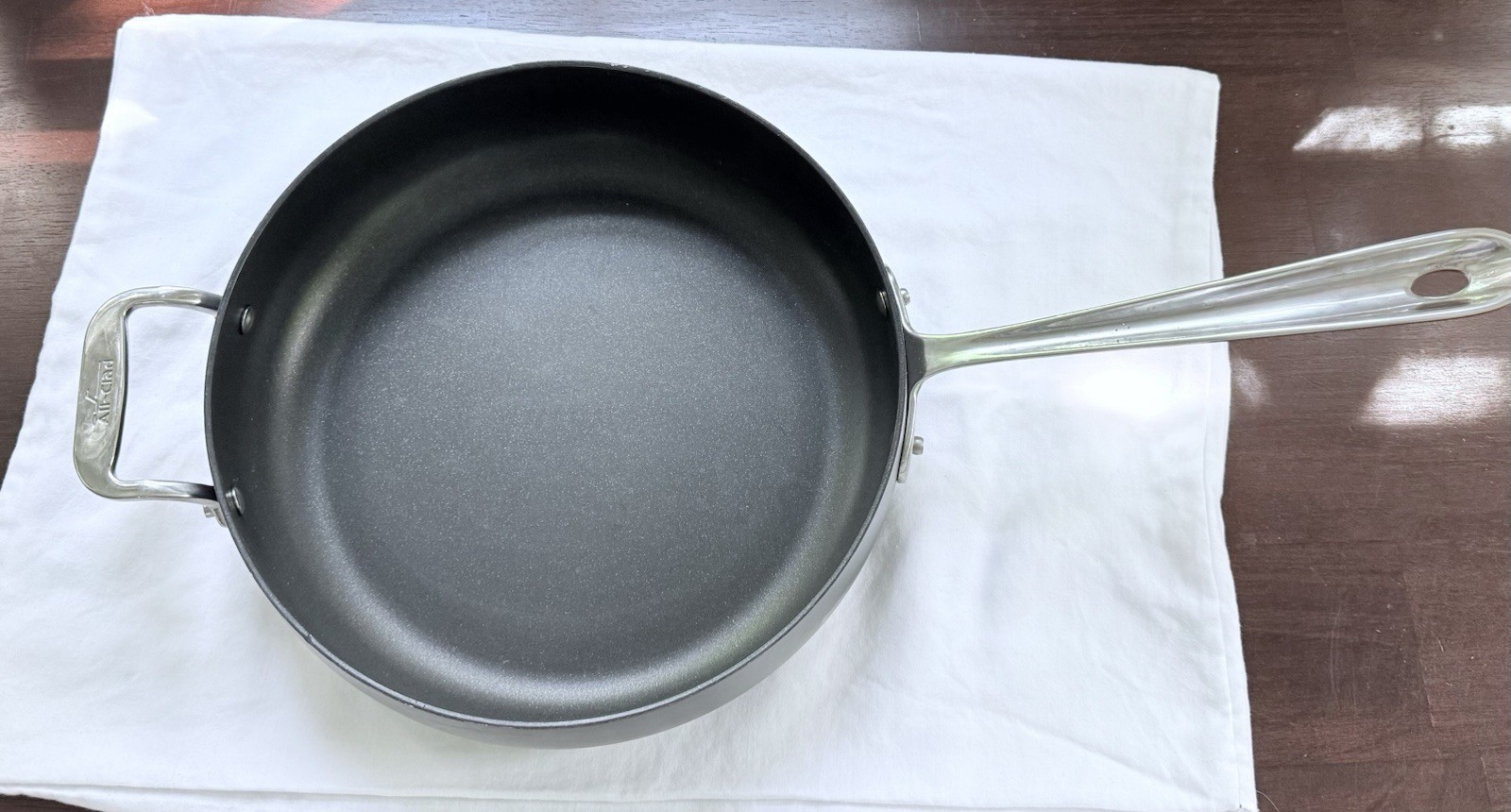 New ALL-CLAD Nonstick HA1 Hard Anodized 4 Qt Sauté Pan Professional Cookware