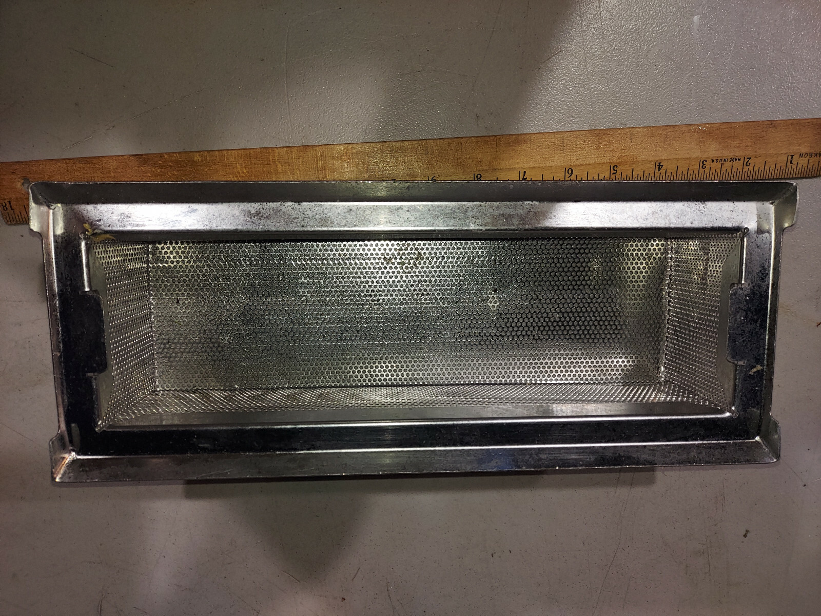 21UU52 STAINLESS STEEL STRAINER BASKET, FROM OVEN, 13″ X 5-1/8″ X 3-1/8″ OVERALL