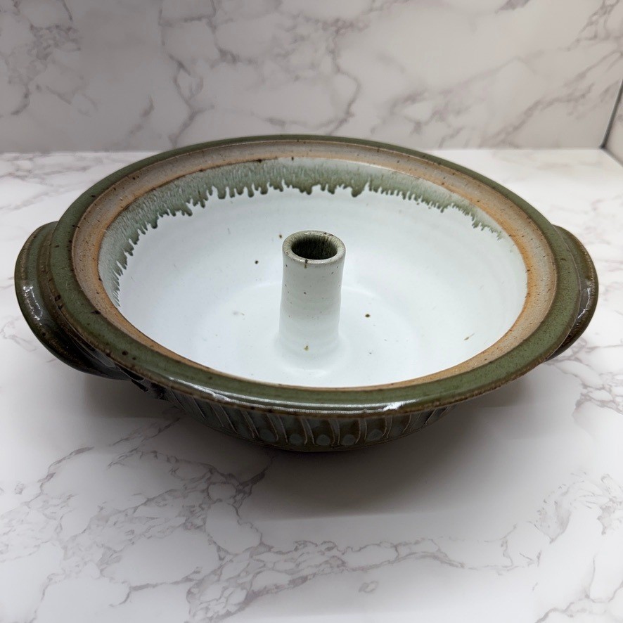 Vintage Green Ceramic Baking Dish Chimney Lid Roasting Even Cooking Signed Cozy