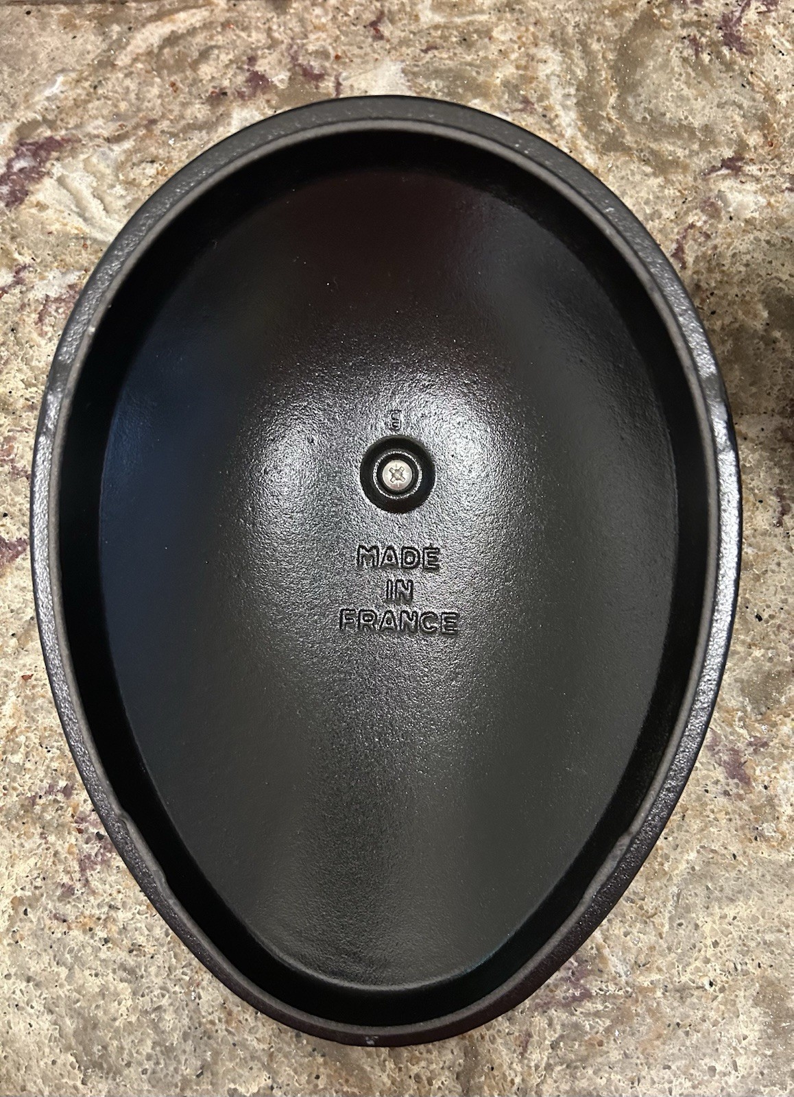 Staub Cast Iron Mussel Pot Black New