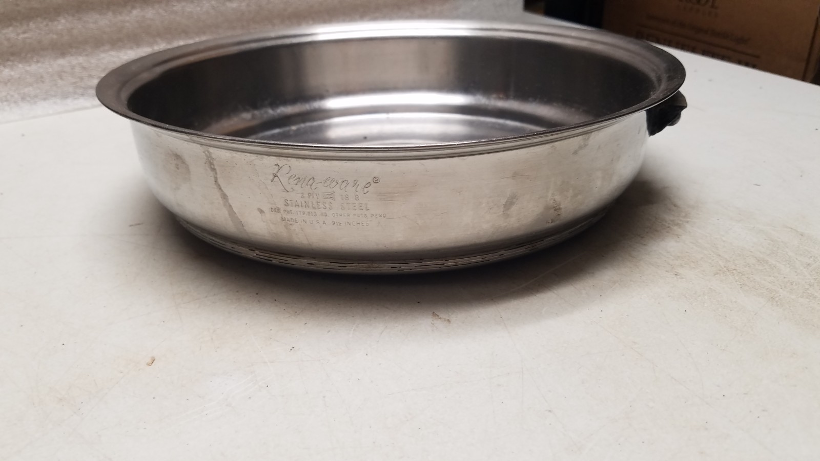 10″ x 2.5″ Stainless Steel Pan (D)