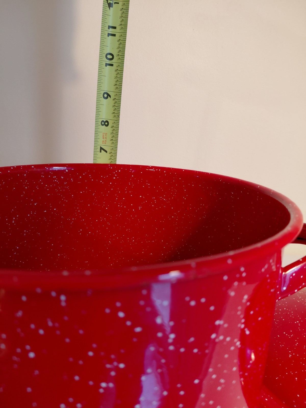 Red Enamel Stockpot with Lid, 9 Inch Diameter x 9 Inch Height, Double Handle 6QT
