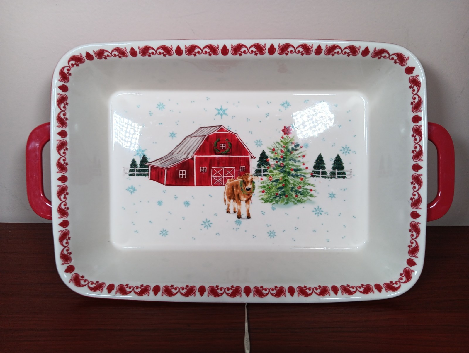 Pioneer Woman Holiday Barn 13×9 Baker Casserole Dish Red White Cow Christmas EUC
