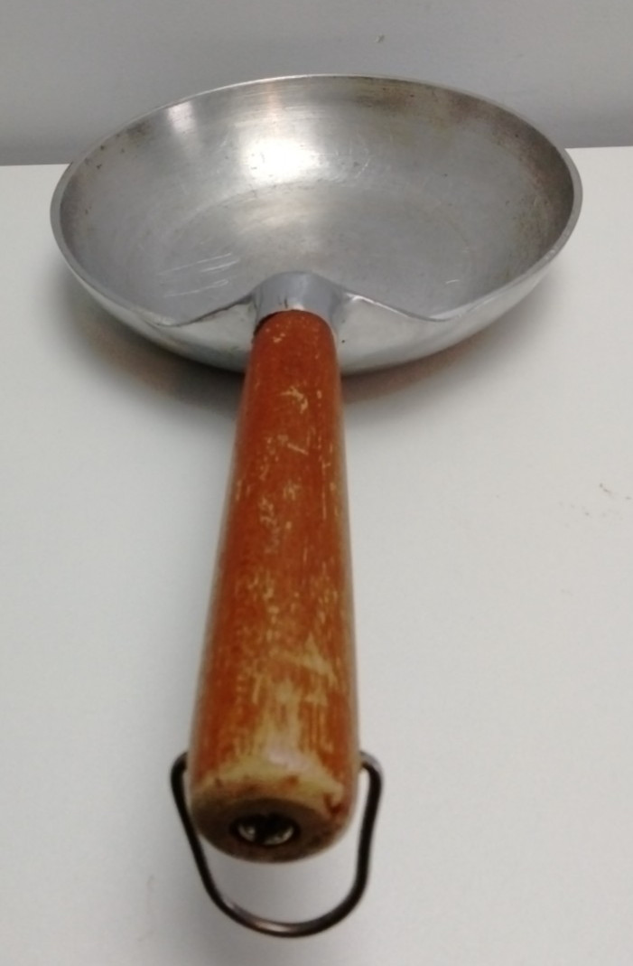 Daekor Korea 7.5-Inch Cast Aluminum Egg Skillet Wok Pan No Lid Vintage