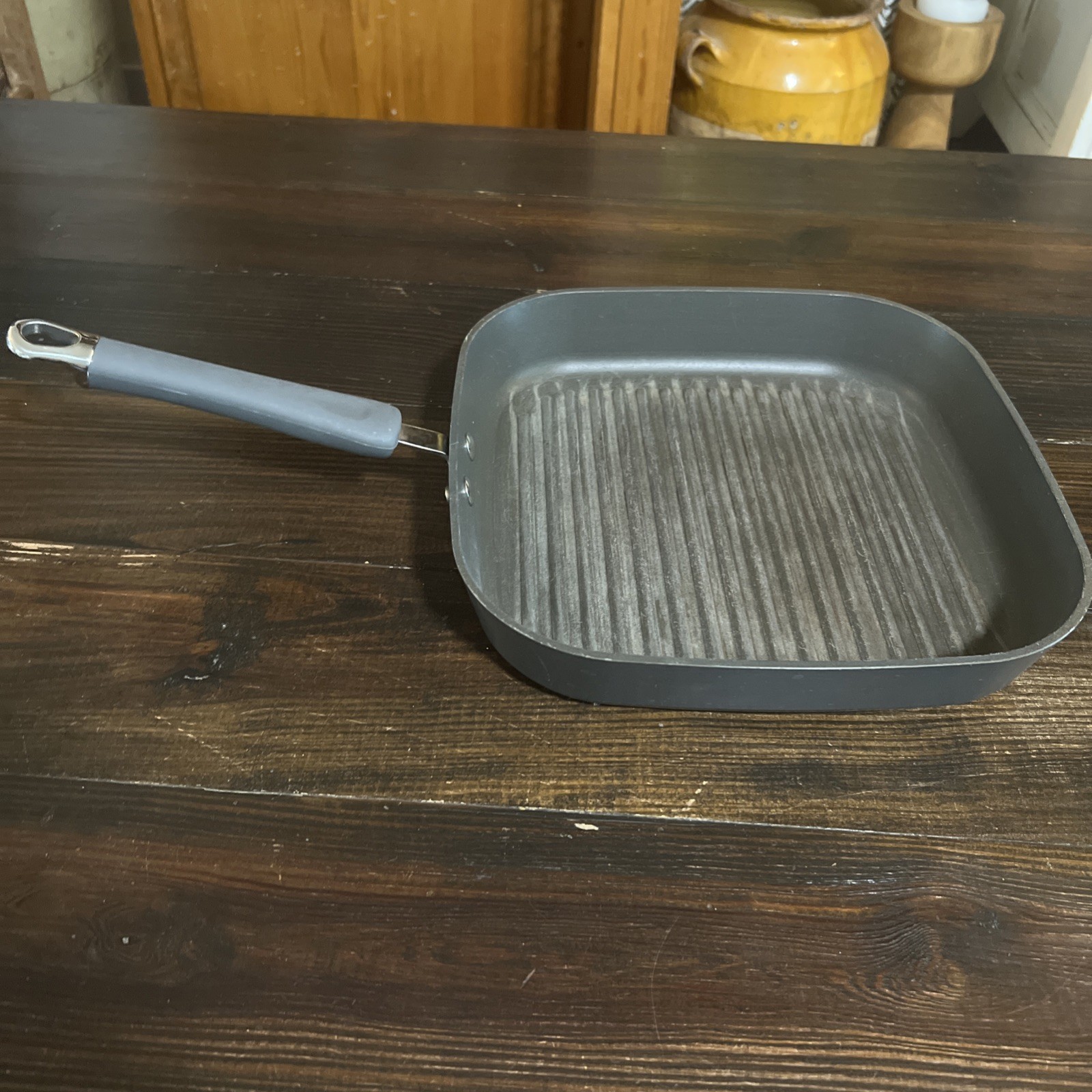 The Pampered Chef 11″ Square Non-Stick Grill Pan Panini #2868 Retired