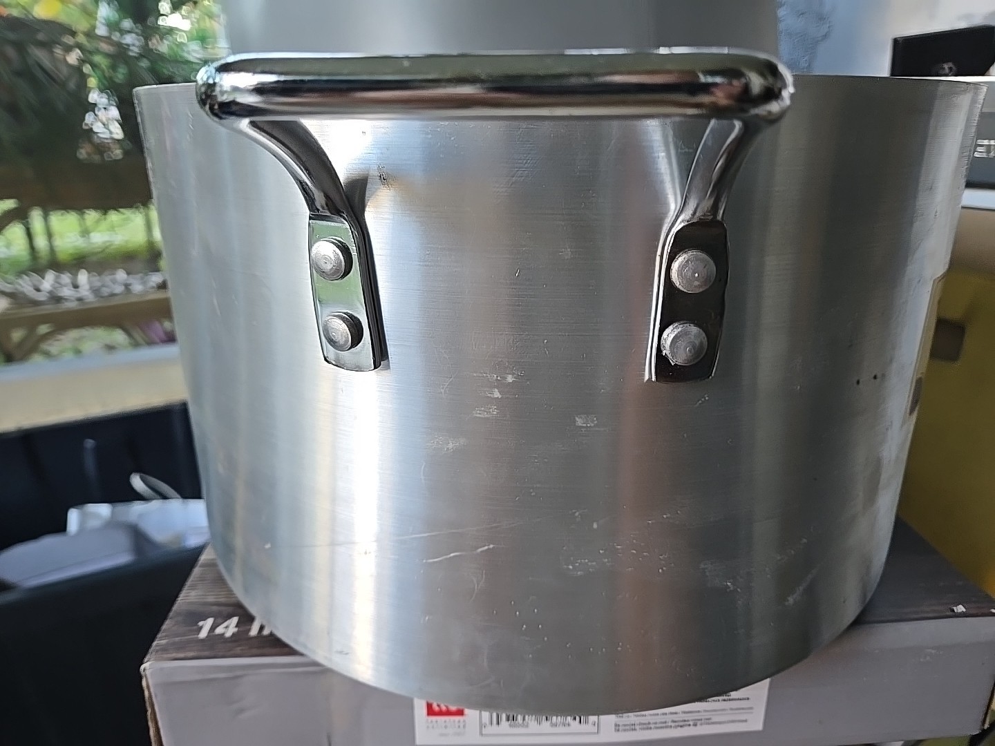 Vincent Int. Commercial X-Large Heavy Gauge Aluminum Pot 14×8″