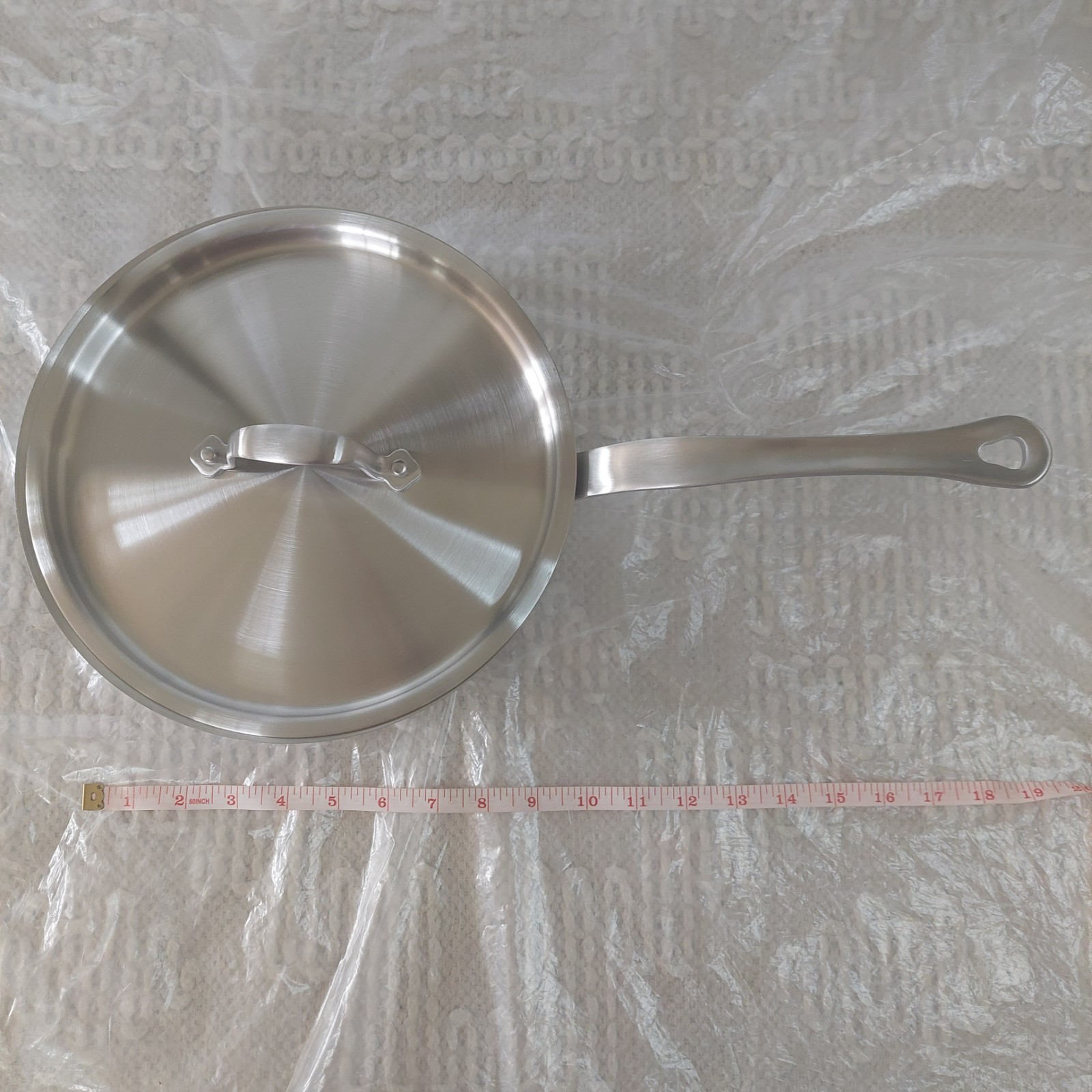 NWOT! Quince 3qt- 5ply Stainless Steel Non-Toxic Saute Pan With Lid! (SQ)