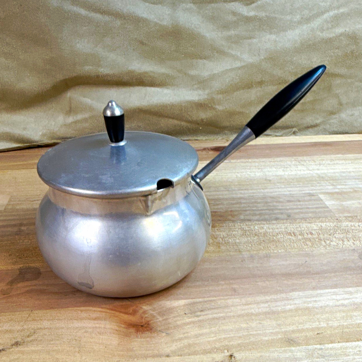 Vintage MSA Spain Covered Butter Warmer / Sauce Pot with Bakelite Handle