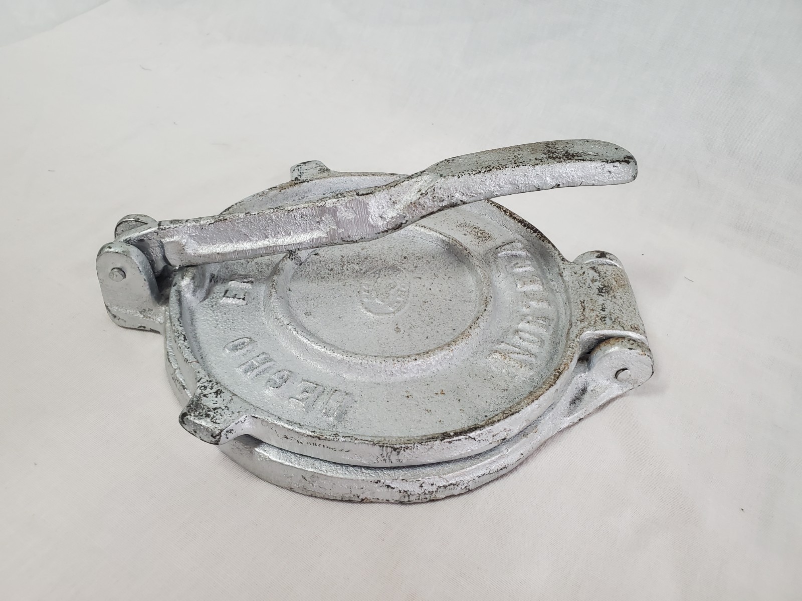 Vintage Nortena Tortilla Press 6-3/4″ Hecho En Mexico Heavy Cast Iron