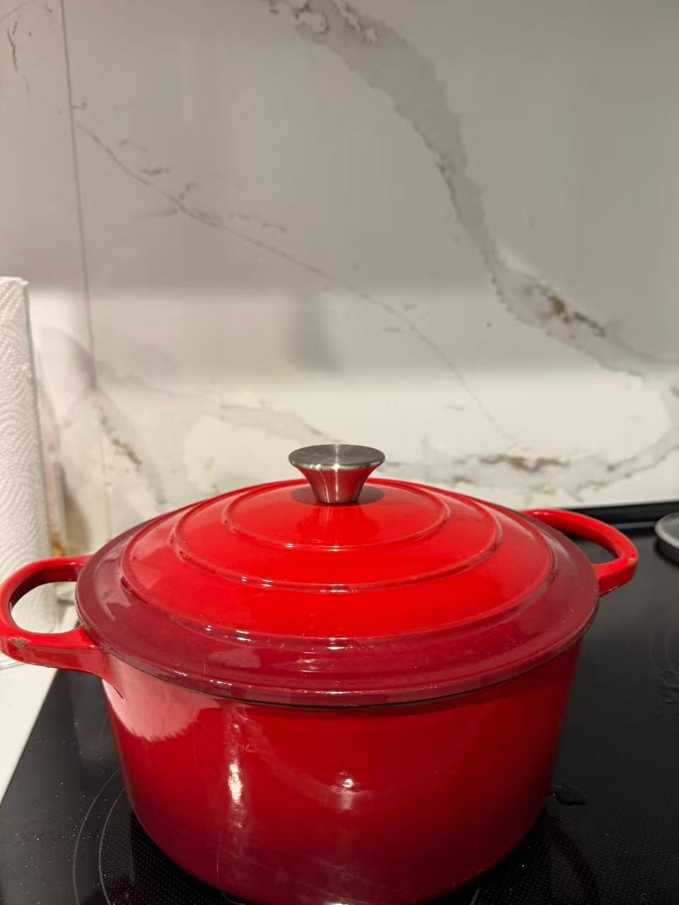 Staub 40509-835-0 Round Cocotte – Cherry Red