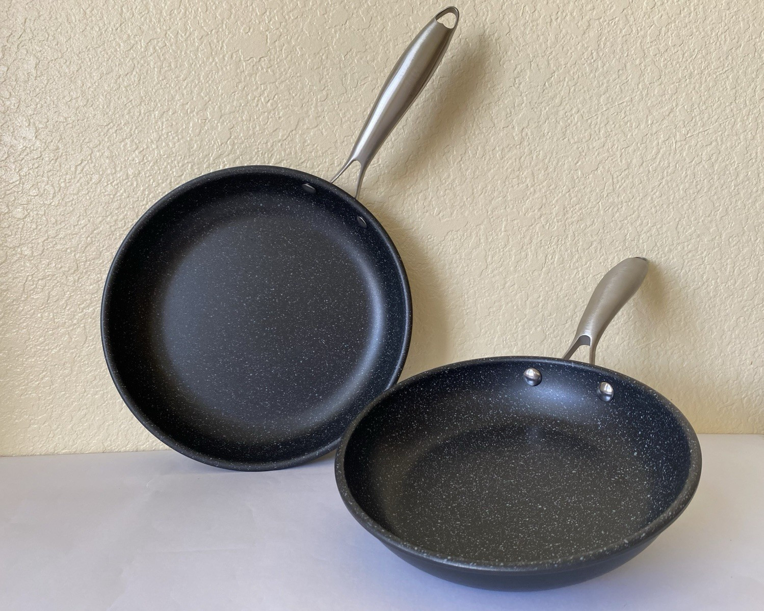 Set of 2 MASTERCLASS 8″ & 9.5″ Skillets HEAVY GAUGE CARBON STEEL Nonstick New
