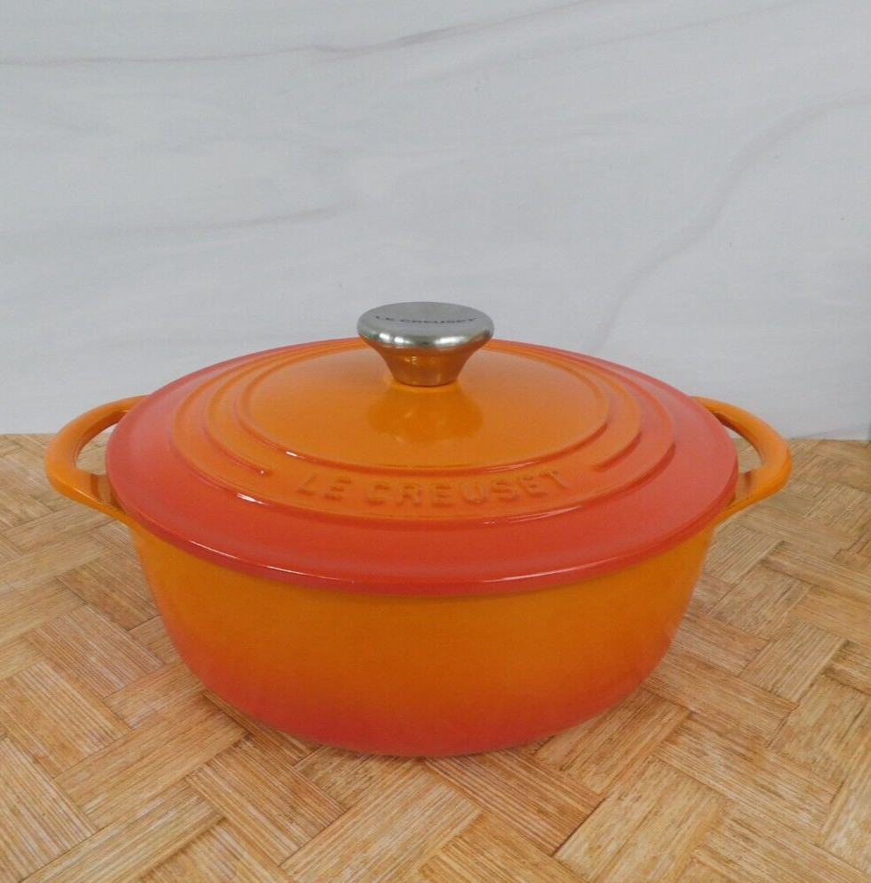 Le Creuset Cast Iron 2.75 Quart Shallow Round Dutch Oven, Flame – New