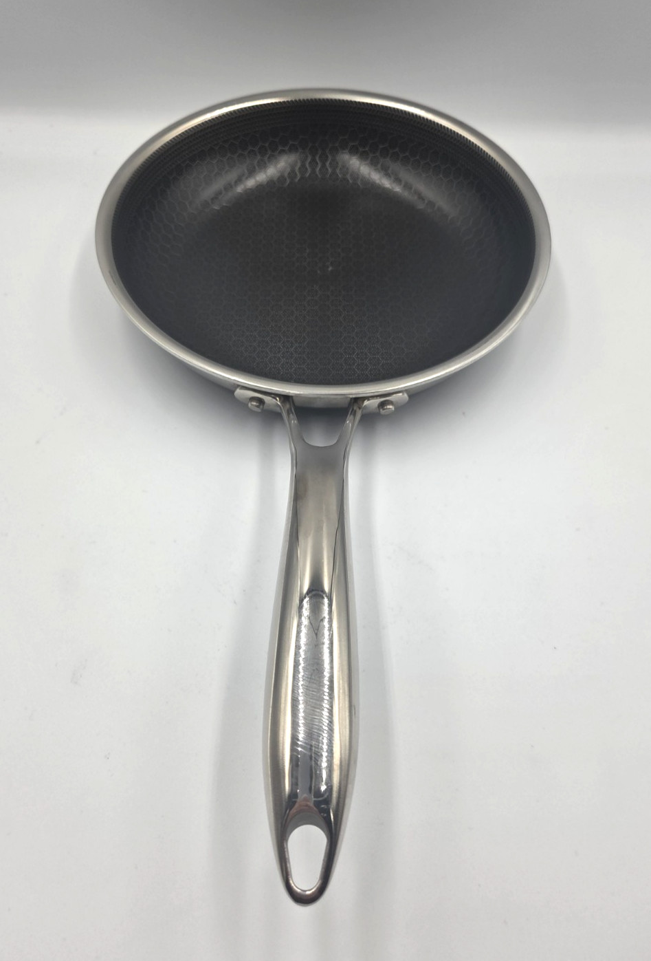 HexClad 8″ FRYING PAN with LID 8-Inch 8 Hybrid Non-Stick – Used Good Condition