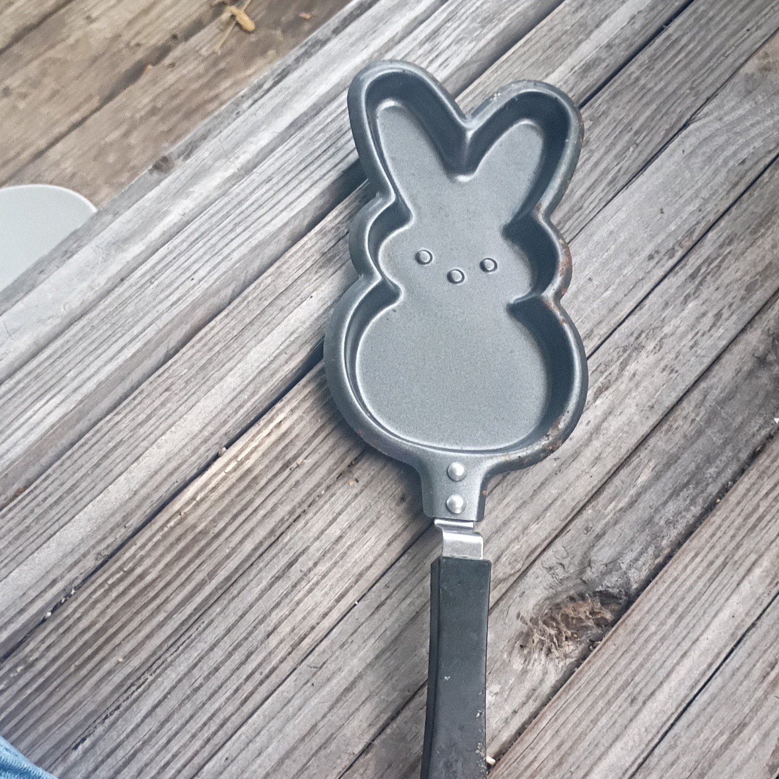 Bunny Shaped Nonstick Frying Pan Skillet Long Handle Gray for Gas/Electric