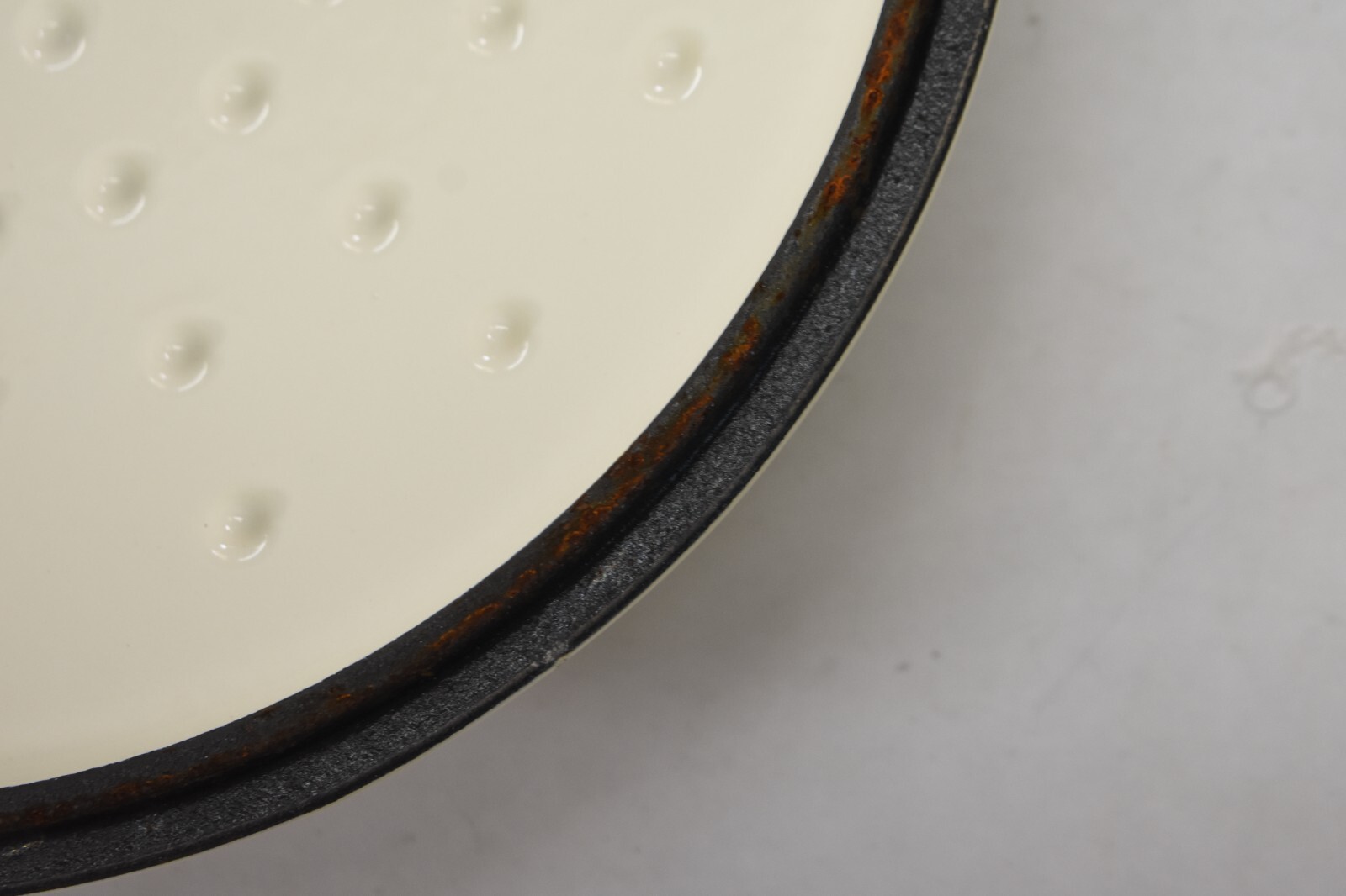 Overmont Lid Replacement For Enameled Cast Iron Dutch Oven White/Beige CHIPPED
