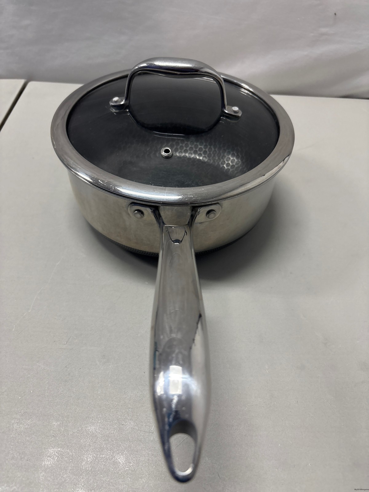 Hexclad 8 Inch With Lid Pot