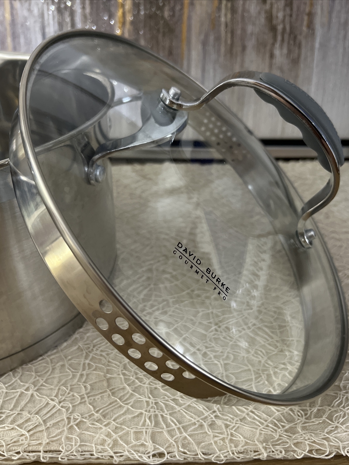 David Burke Gourmet Pro Heavy Gauge Stainless 6.3 Qt. /6L Stockpot /Lid Strainer