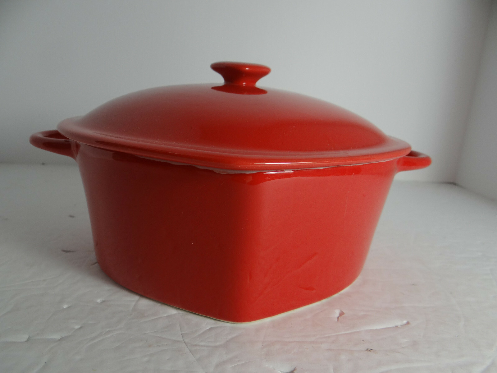 Red Heart Ceramic Covered Casserole Valentine 4 Cups