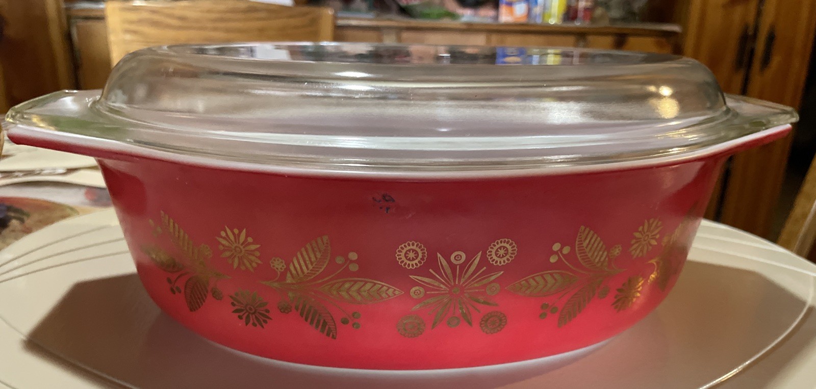 Vintage Pyrex Golden Poinsettia 045 2.5 Qt Oval Casserole Dish with Lid 945C