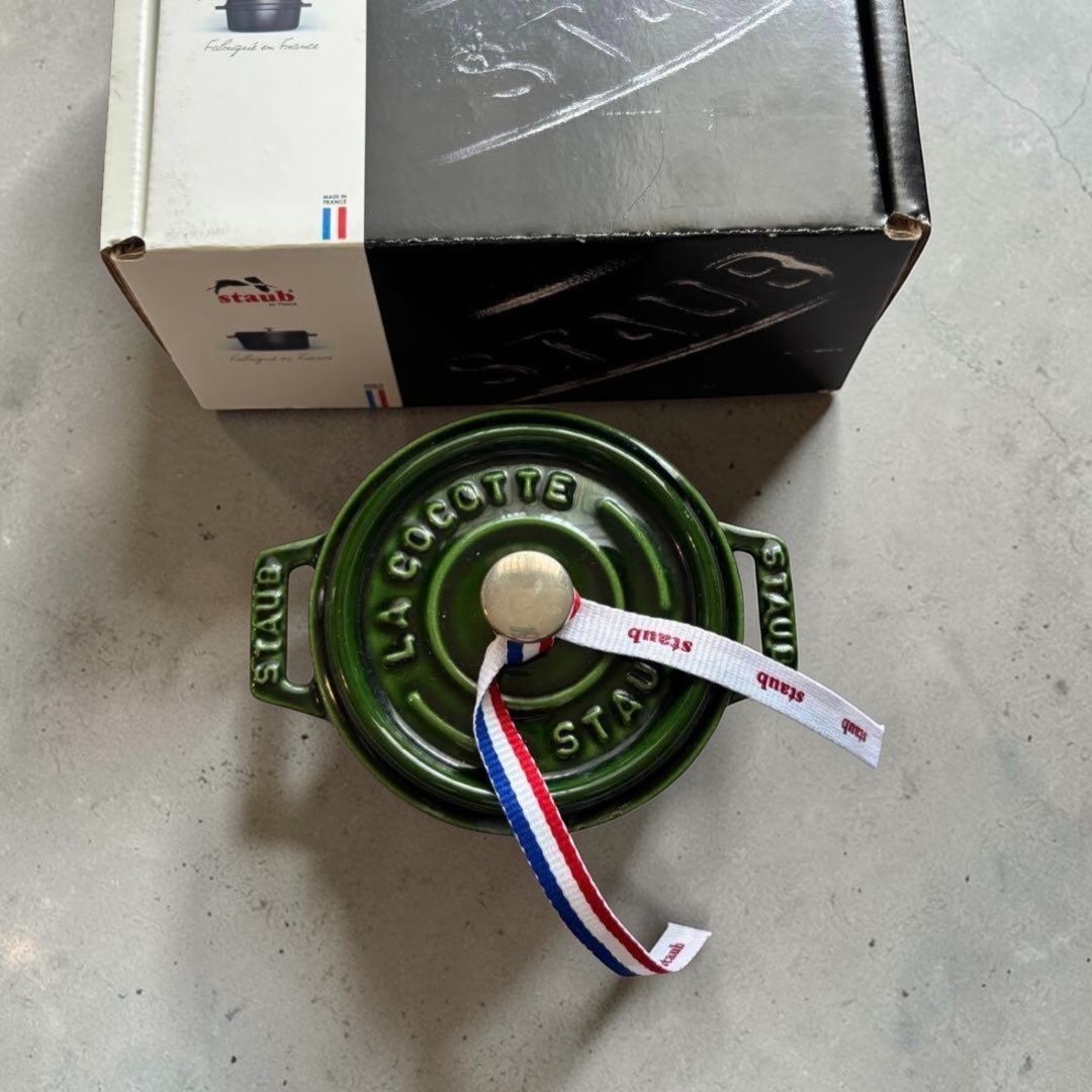 Staub pico cocotte Ronde Round 10cm Basil Green rare USED JP