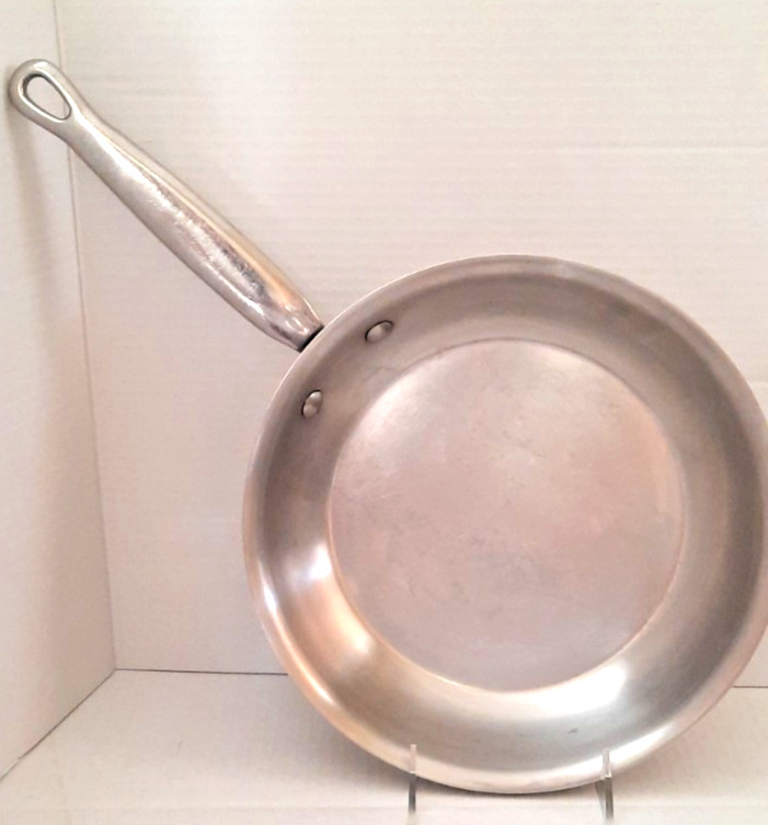 Kirkland Signature Prof 10″ Copper Core Stainless Skillet Saute Frying Pan w/Lid