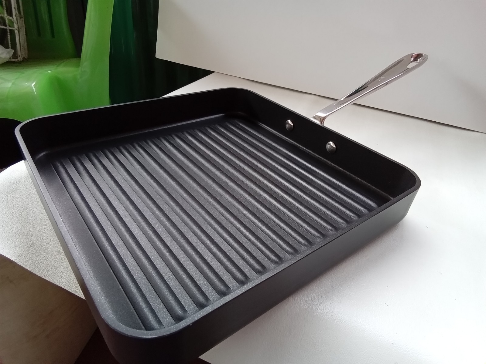 ALL CLAD COOKWARE NON STICK SQUARE GRIDDLE BLACK 11″ BY 11″ NEW NO BOX EXCELLENT