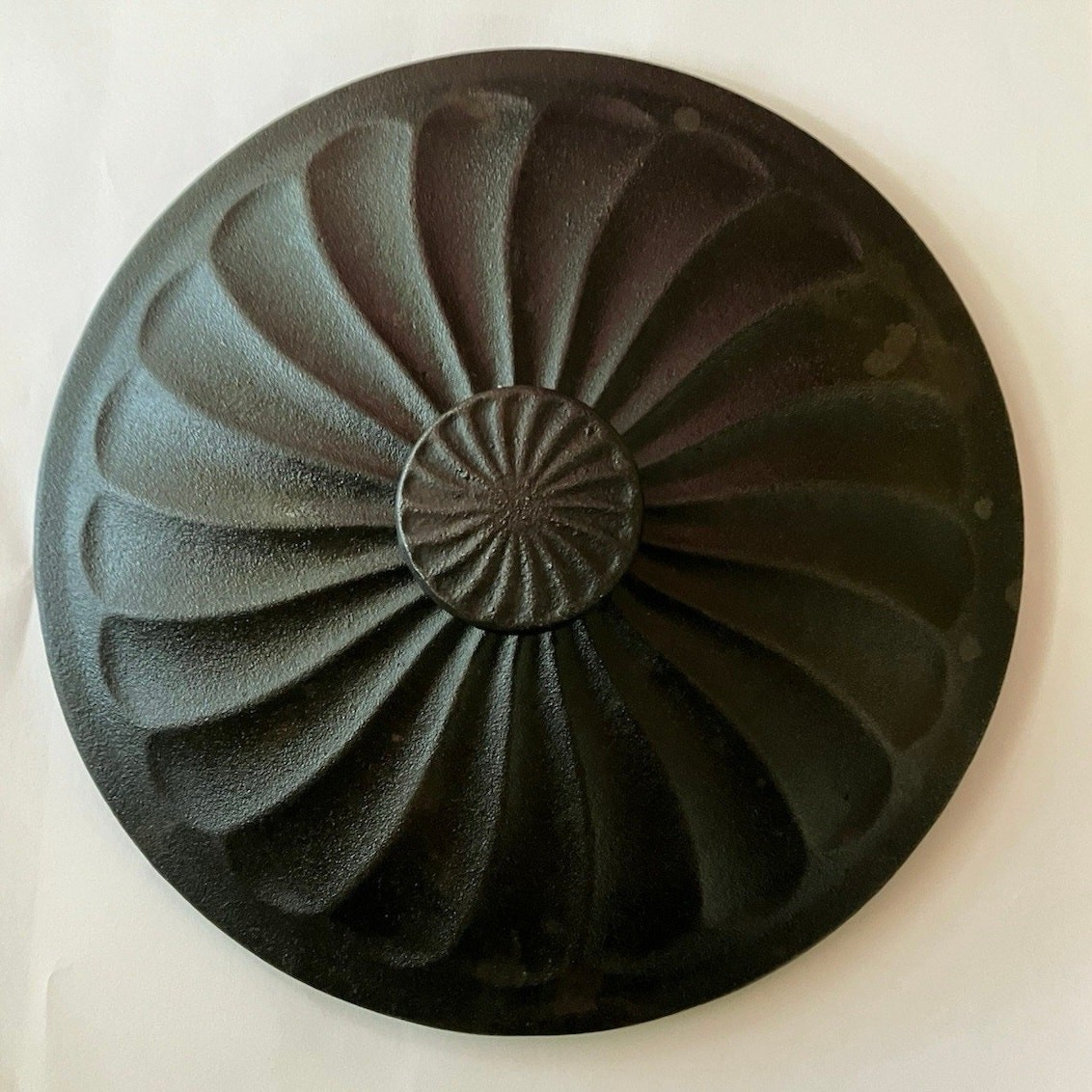 Round Cast Iron 9” LID ONLY Replacement For Dutch Oven – Paula Deen Sunburst