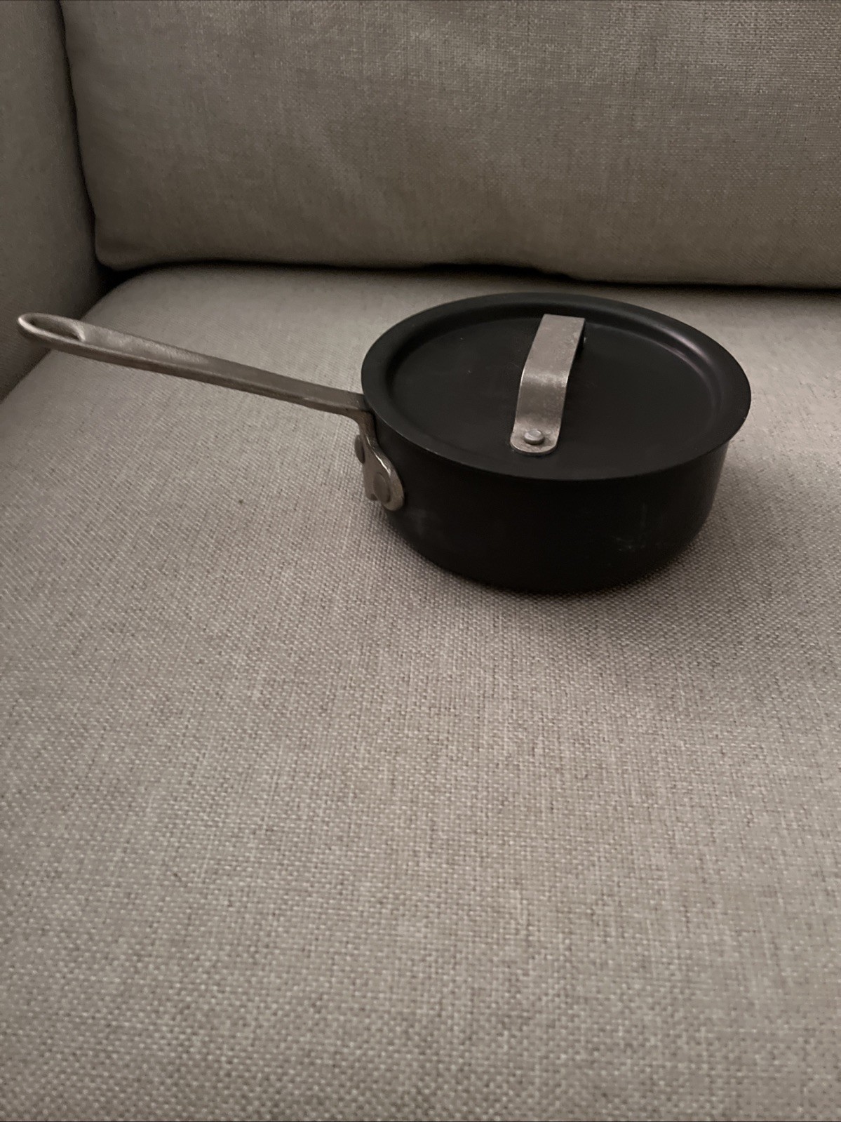 Commercial Aluminum Cookware Hard Anodized 1 qt saucepan #5001 with lid