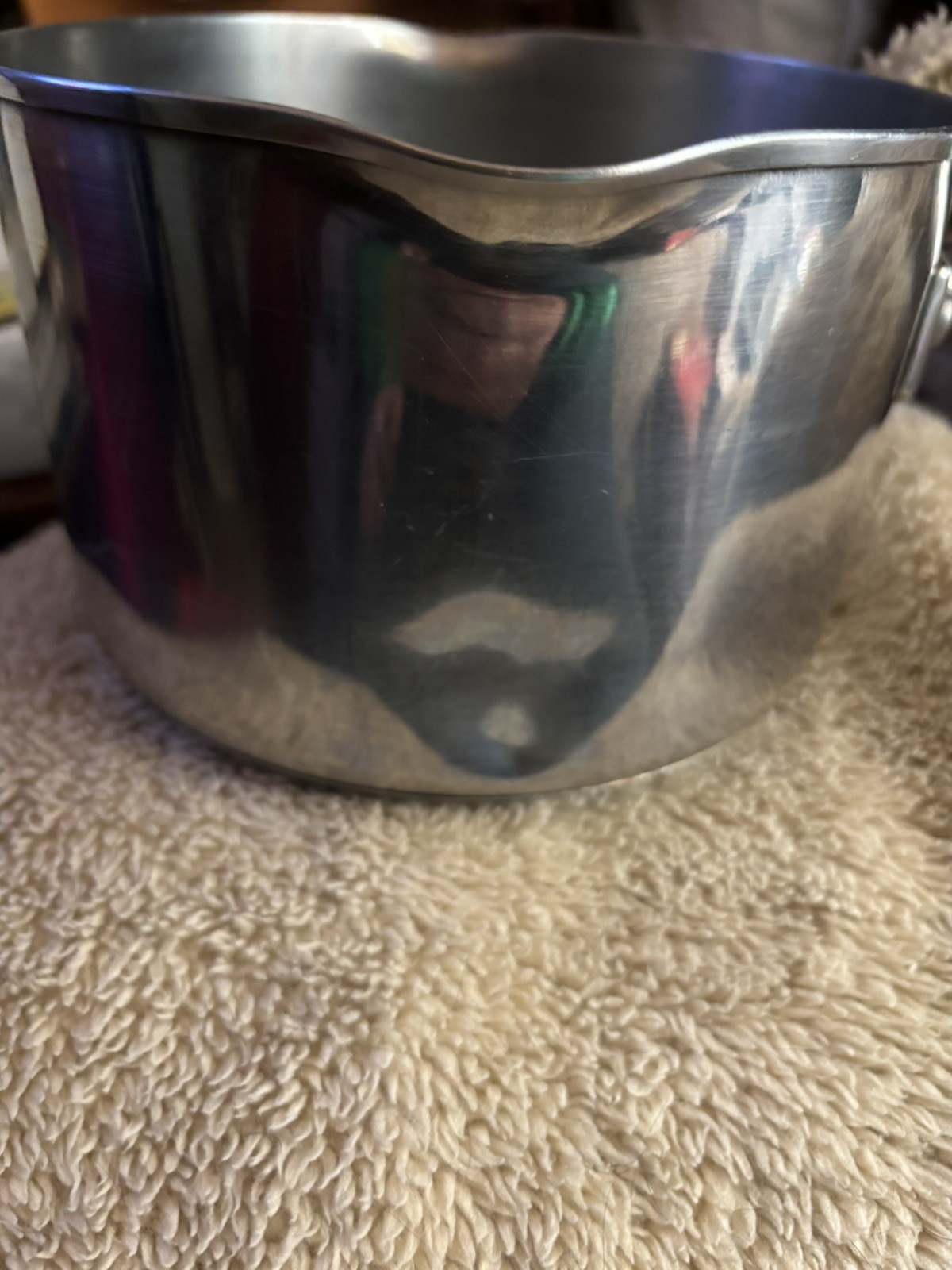 Farberware 2 quart / 1.9 L Durable Stainless Steel Pot QQQ17C Impact Bonded
