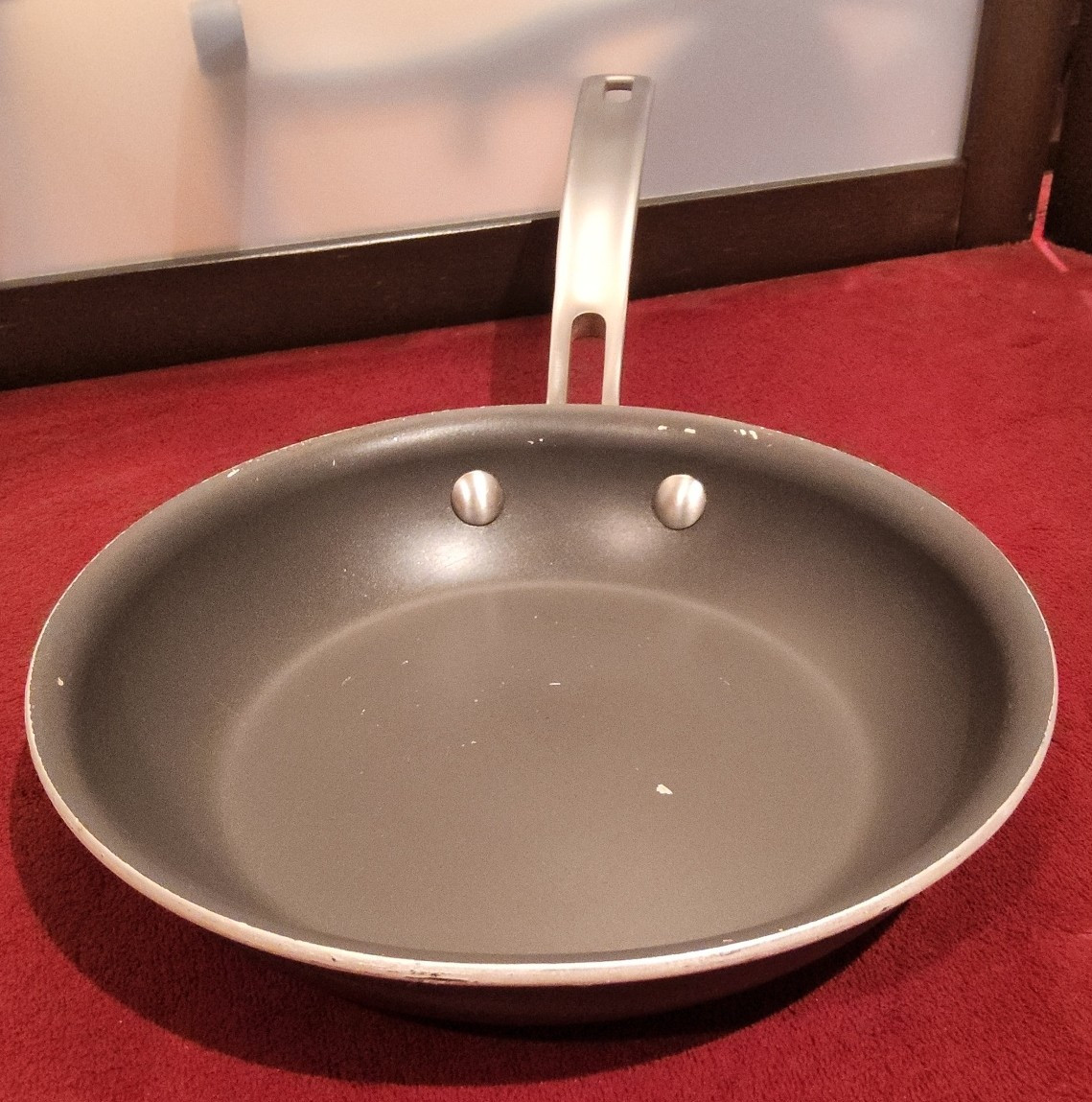 Kirkland Signature Pro Quality Metal Nonstick Frying Pan 8.5in