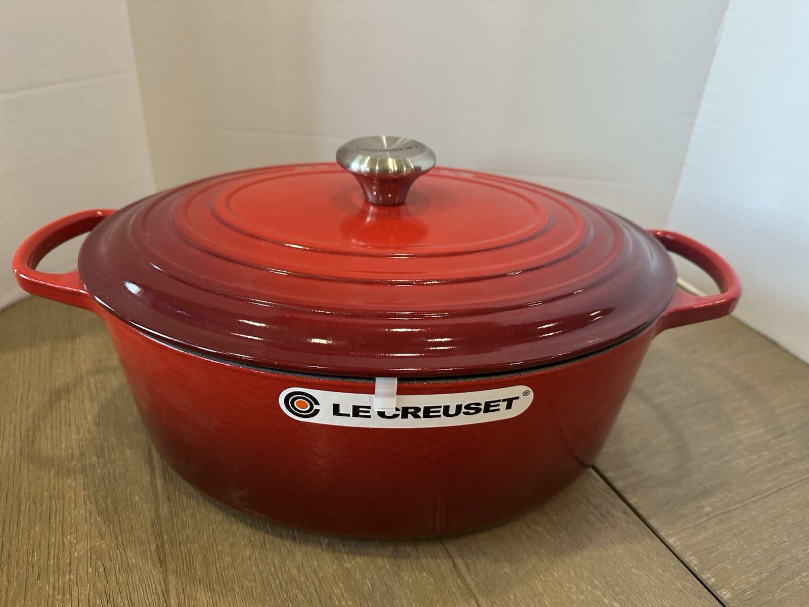Le Creuset Signature Cast Iron Oval Dutch Oven Cerise 33cm 8 qt imperfect