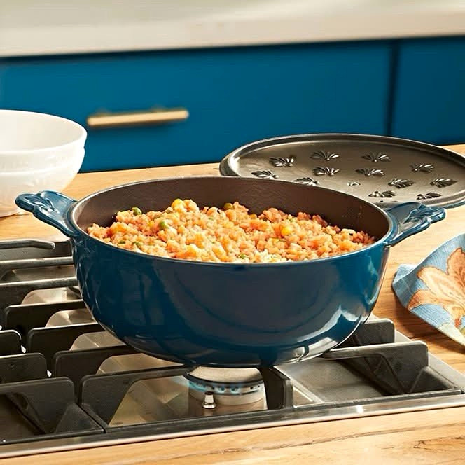 Blue Enamel Cast Iron Round Casserole Pot w/ Lid 5 qt 10in Classic